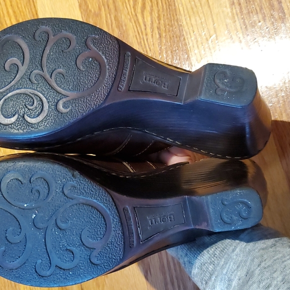 Born leather clogs. Size 6. Brown. Great shape, these shoes will last fo… - Picture 9 of 9